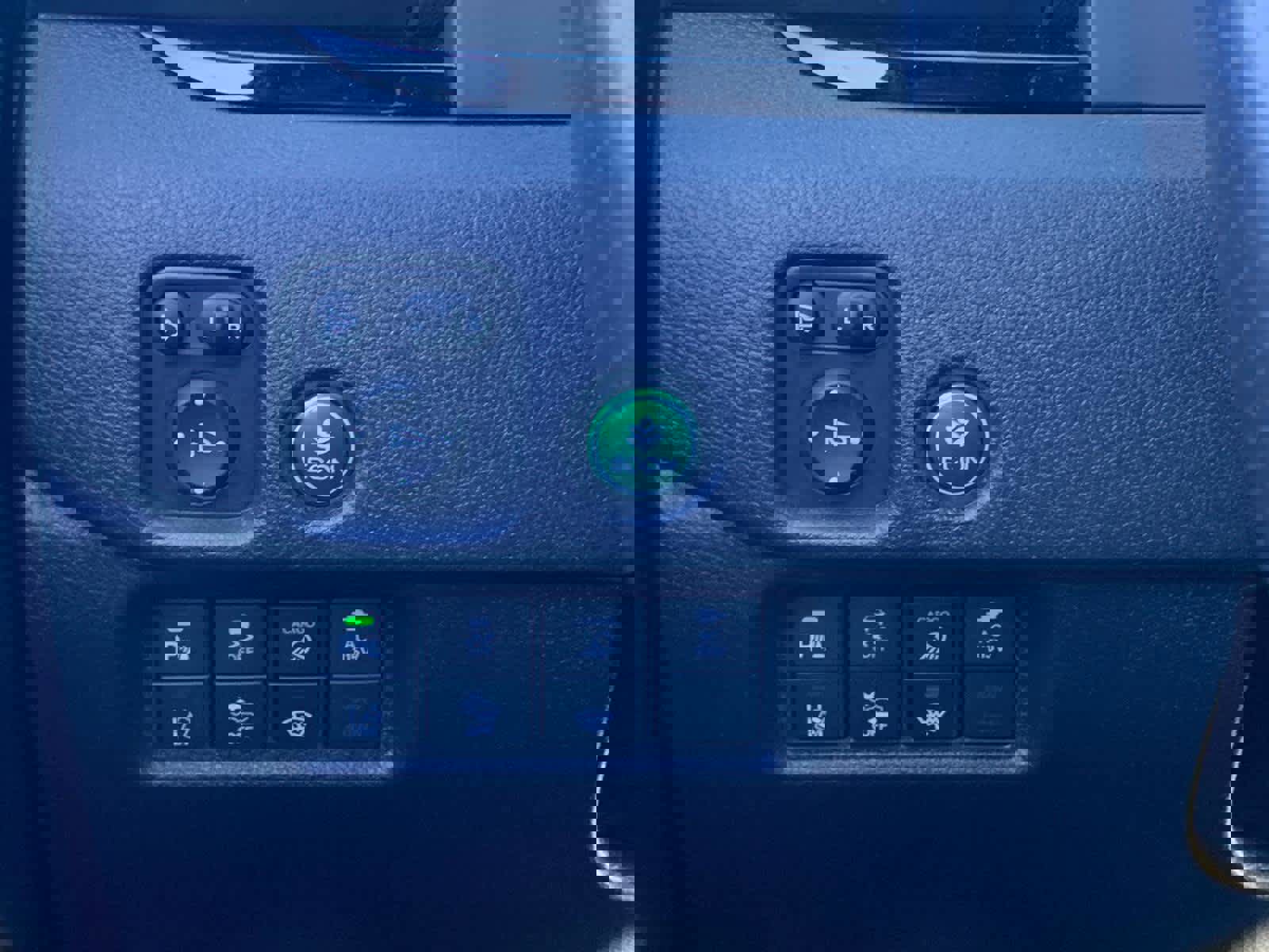 Used 2025 Honda Ridgeline Black Edition image 23