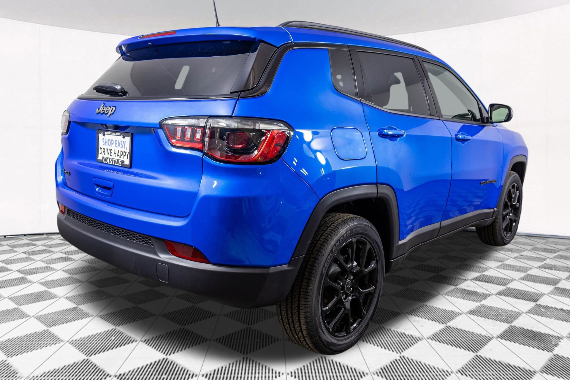 New 2026 Jeep Compass Latitude AWD/4WD image 15