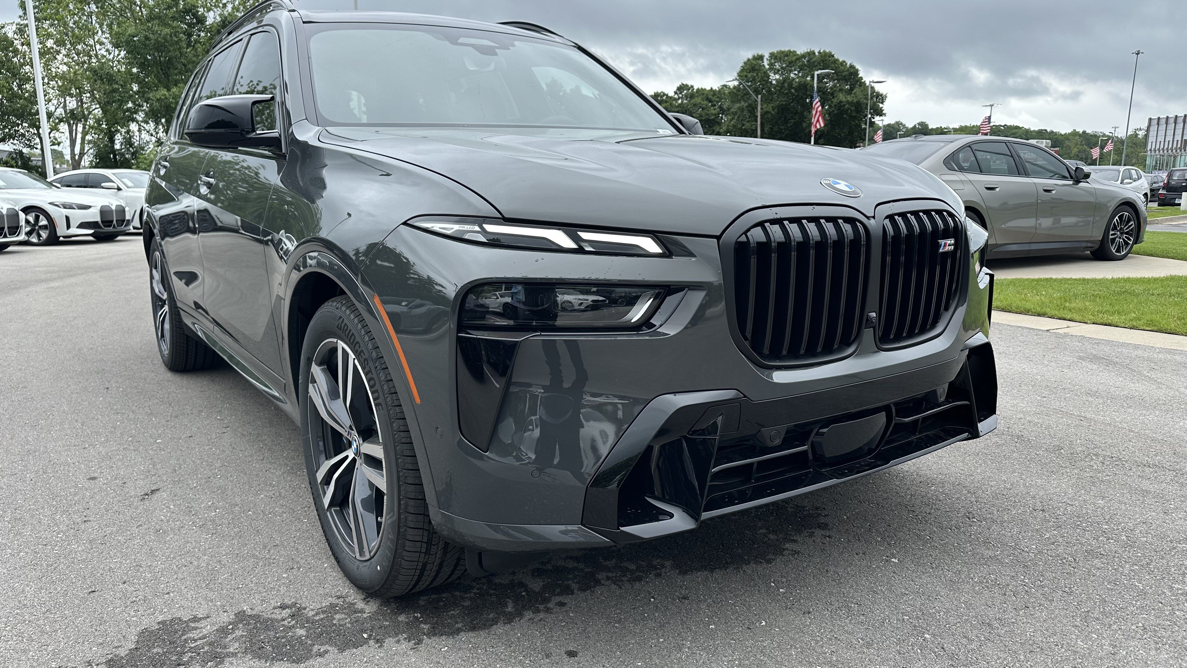 Used 2026 BMW X7 M60i AWD/4WD image 2