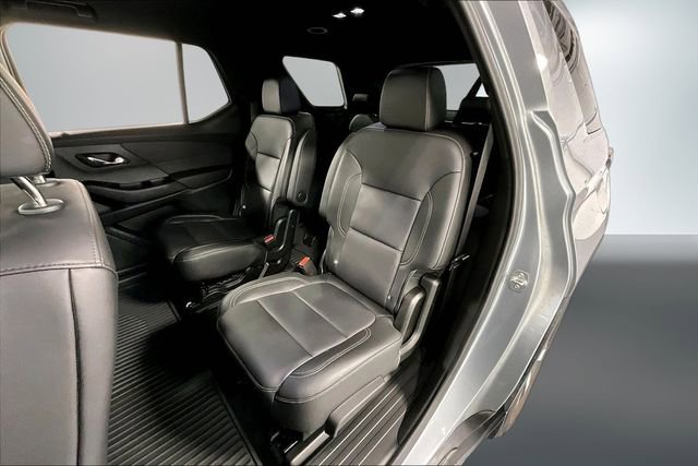 Used 2023 Chevrolet Traverse LT w/ LT Premium Package image 22