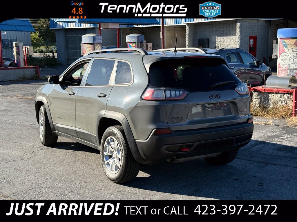 Used 2019 Jeep Cherokee Trailhawk AWD/4WD image 7