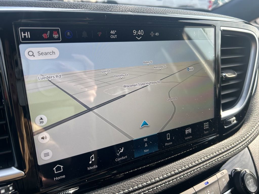 New 2026 Chrysler Pacifica Limited w/ S Appearance Package image 40
