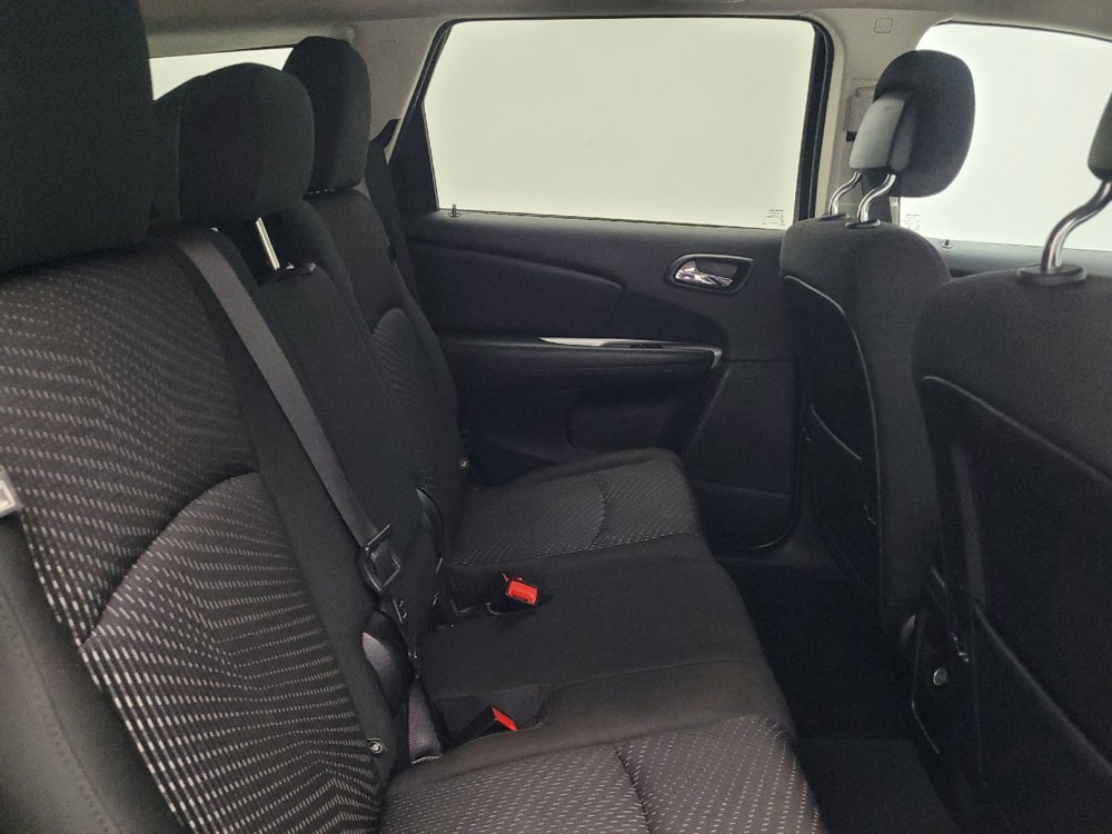 Used 2020 Dodge Journey SE w/ SE Popular Equipment Group FWD image 19