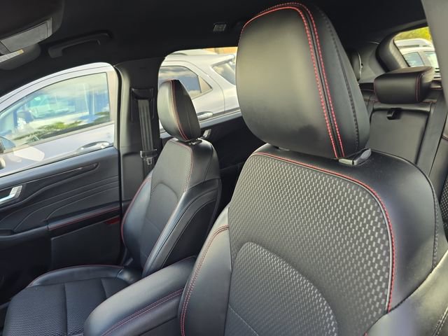 Used 2023 Ford Escape ST-Line Elite image 18