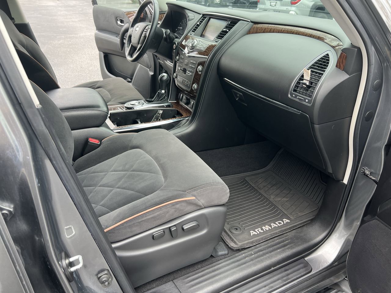 Used 2019 Nissan Armada SV w/ Driver Package RWD image 35