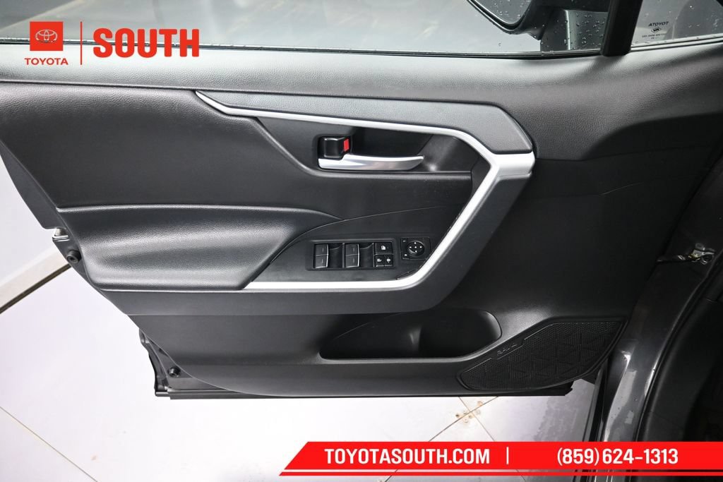 Certified 2023 Toyota RAV4 XLE w/ Convenience Package AWD/4WD image 25