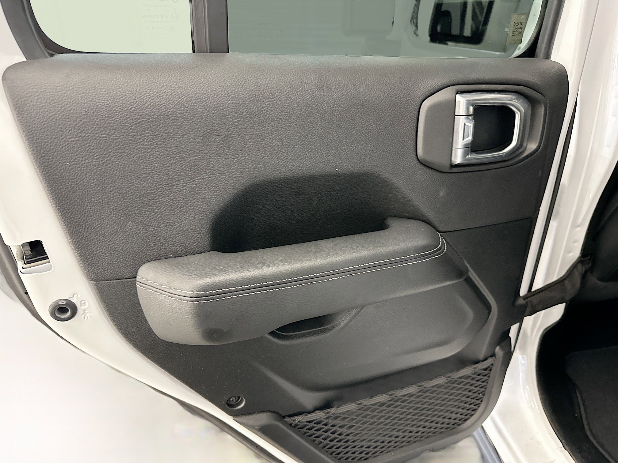 Used 2022 Jeep Wrangler Sahara w/ Safety Group image 27