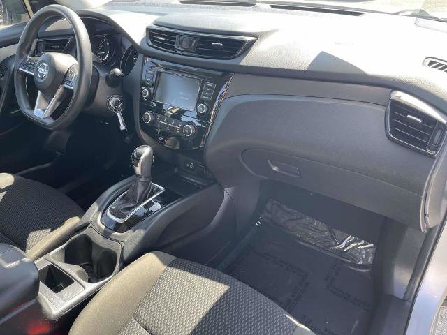 Used 2021 Nissan Rogue Sport S image 24