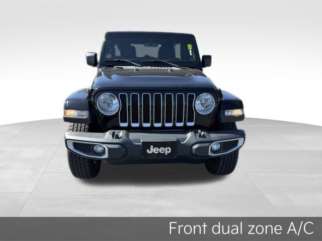 Used 2019 Jeep Wrangler Unlimited Sahara w/ Uconnect 4C Nav & Sound Group AWD/4WD image 2