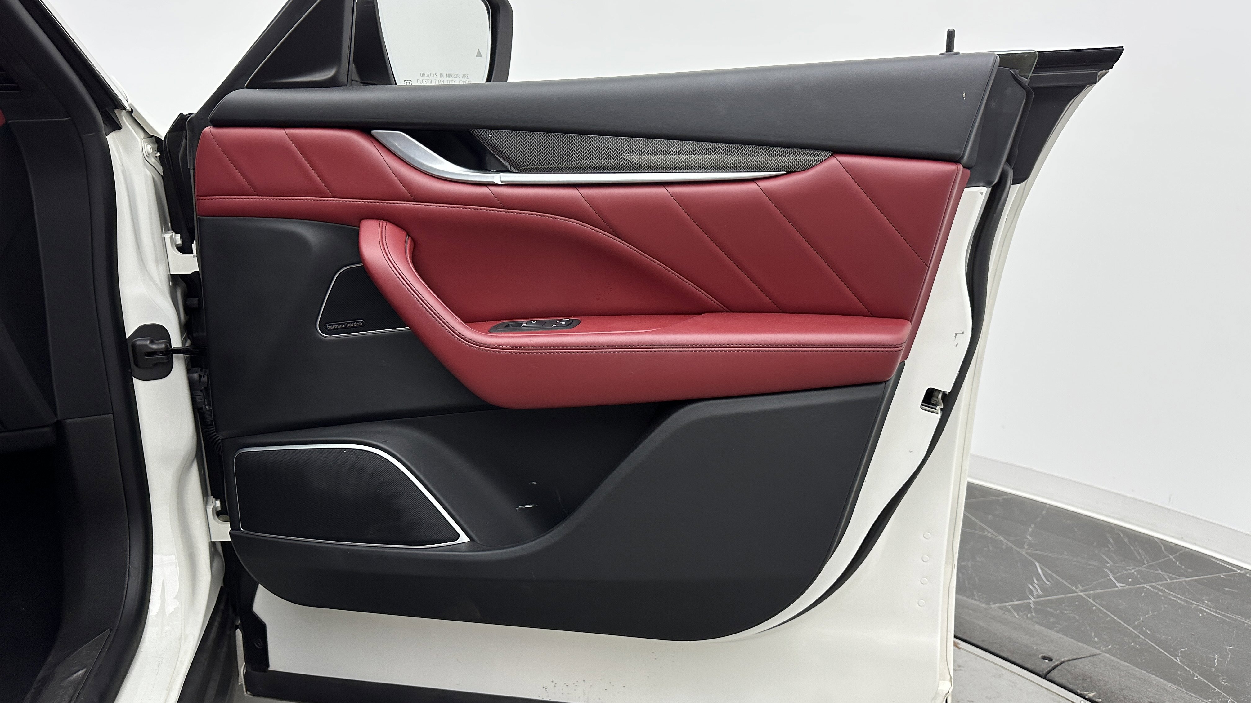 Used 2019 Maserati Levante GTS image 40