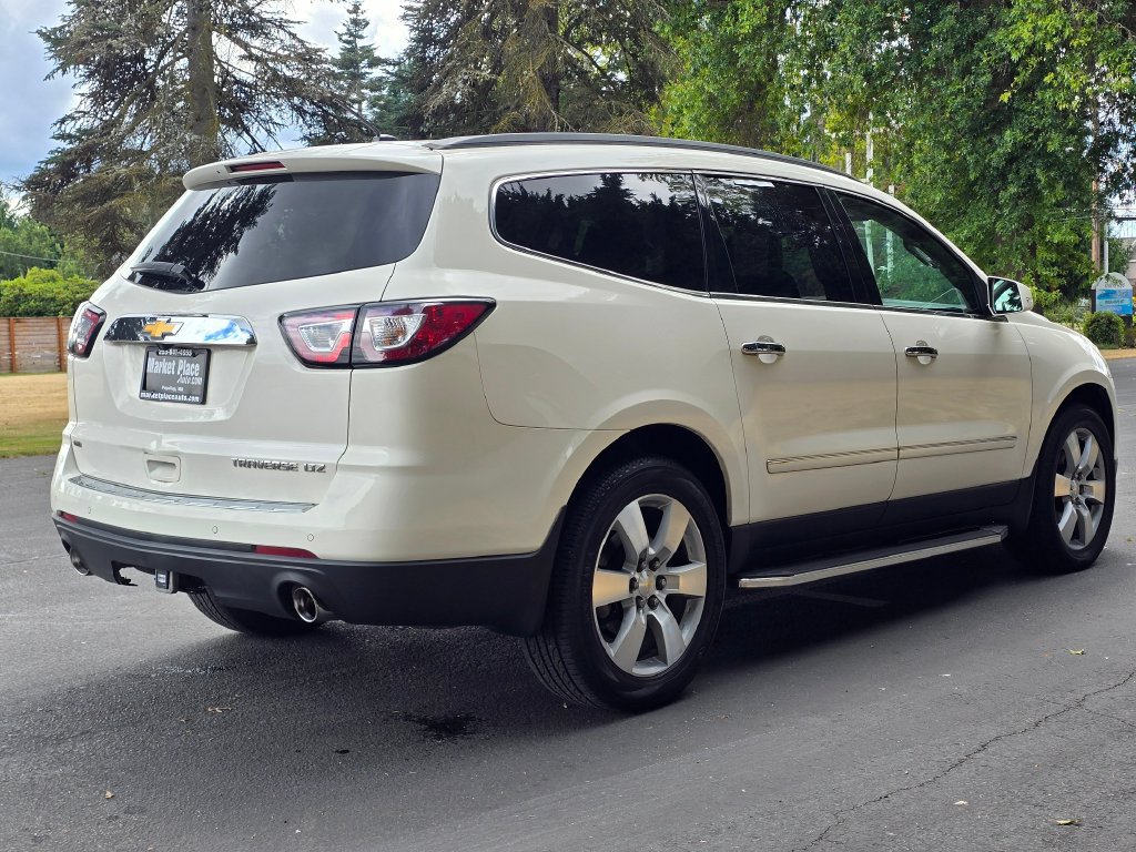 Used 2015 Chevrolet Traverse LTZ AWD/4WD image 6