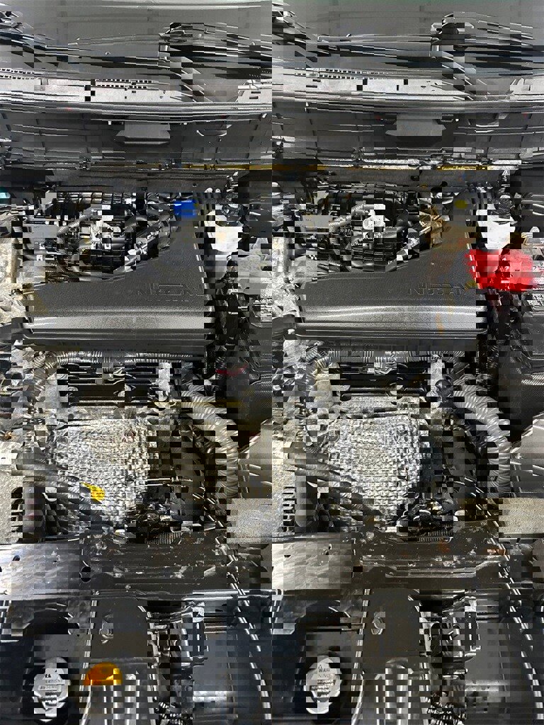 Used 2018 Nissan Rogue SV w/ Sun & Sound Touring Package image 7