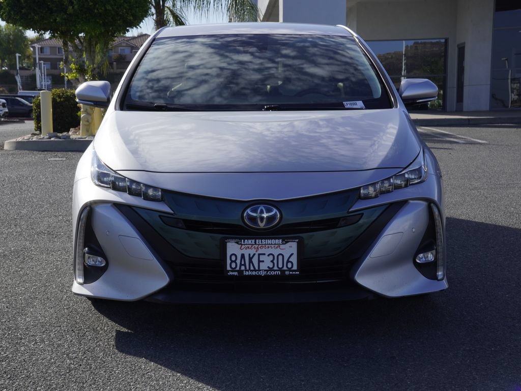 Used 2017 Toyota Prius Prime Advanced w/ Carpet Mat Package FWD image 9