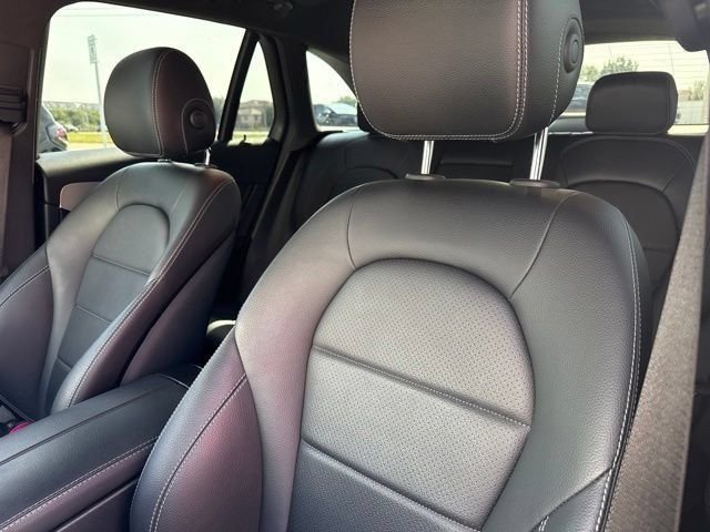 Used 2022 Mercedes-Benz GLC 300 image 9