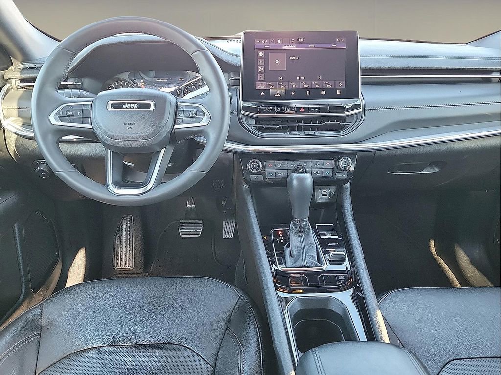 Used 2023 Jeep Compass Limited AWD/4WD image 10