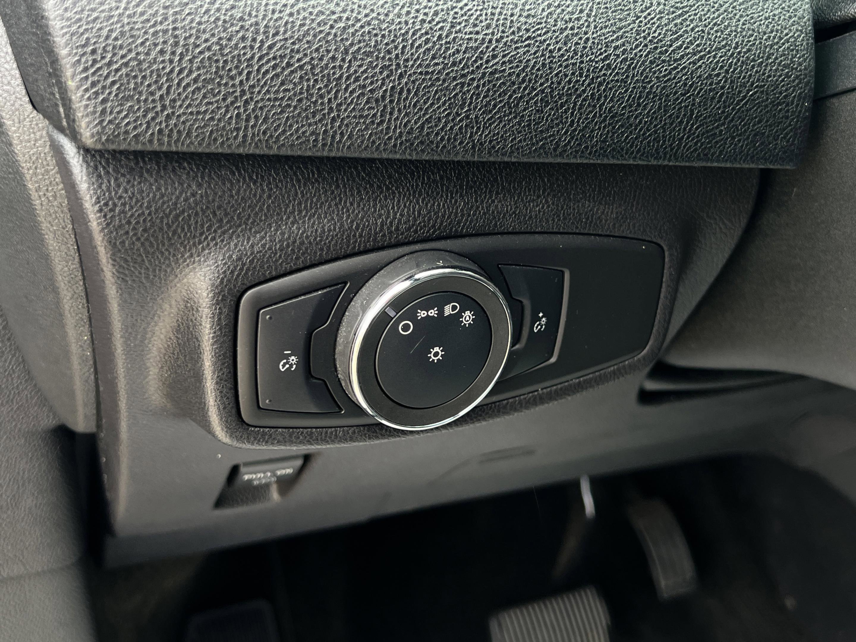 Used 2016 Lincoln MKC Premiere FWD image 14