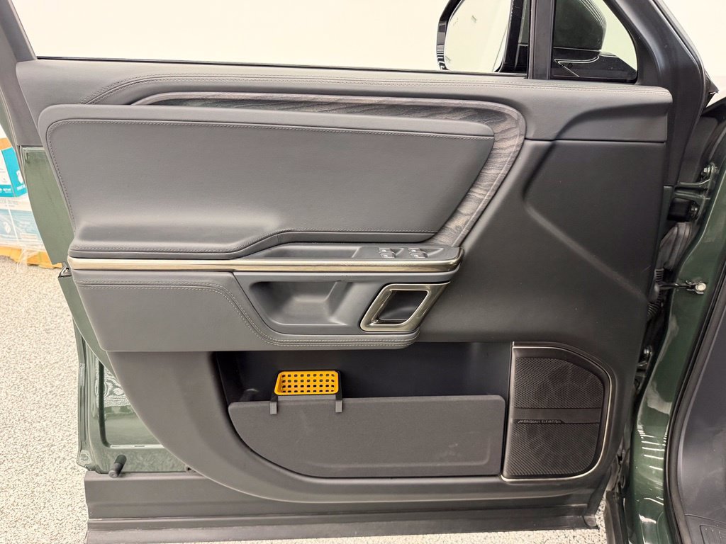 Used 2022 Rivian R1T Adventure AWD/4WD image 17