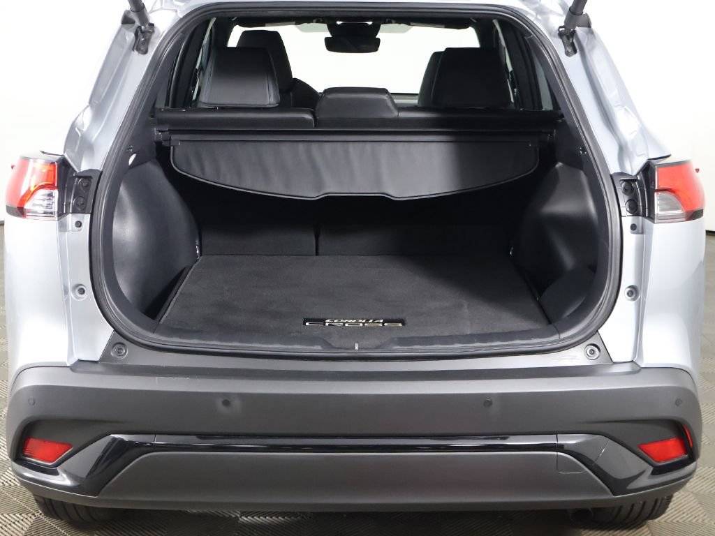 Used 2025 Toyota Corolla Cross AWD Hybrid w/ Convenience Package image 19