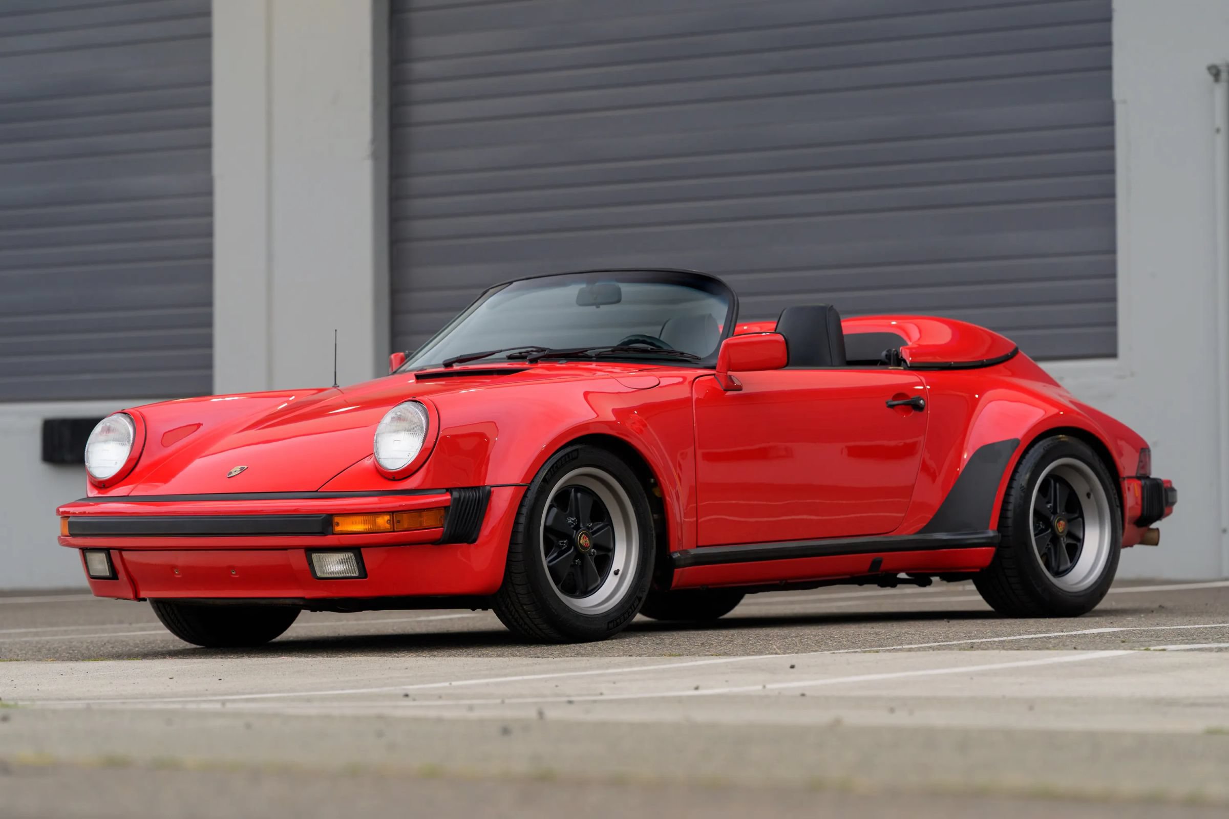 Used 1989 Porsche 911 Carrera RWD image 39