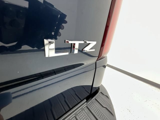 Certified 2020 Chevrolet Silverado 1500 LTZ w/ LTZ Premium Package AWD/4WD image 34