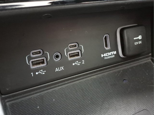 Used 2023 Jeep Grand Cherokee Summit AWD/4WD image 13