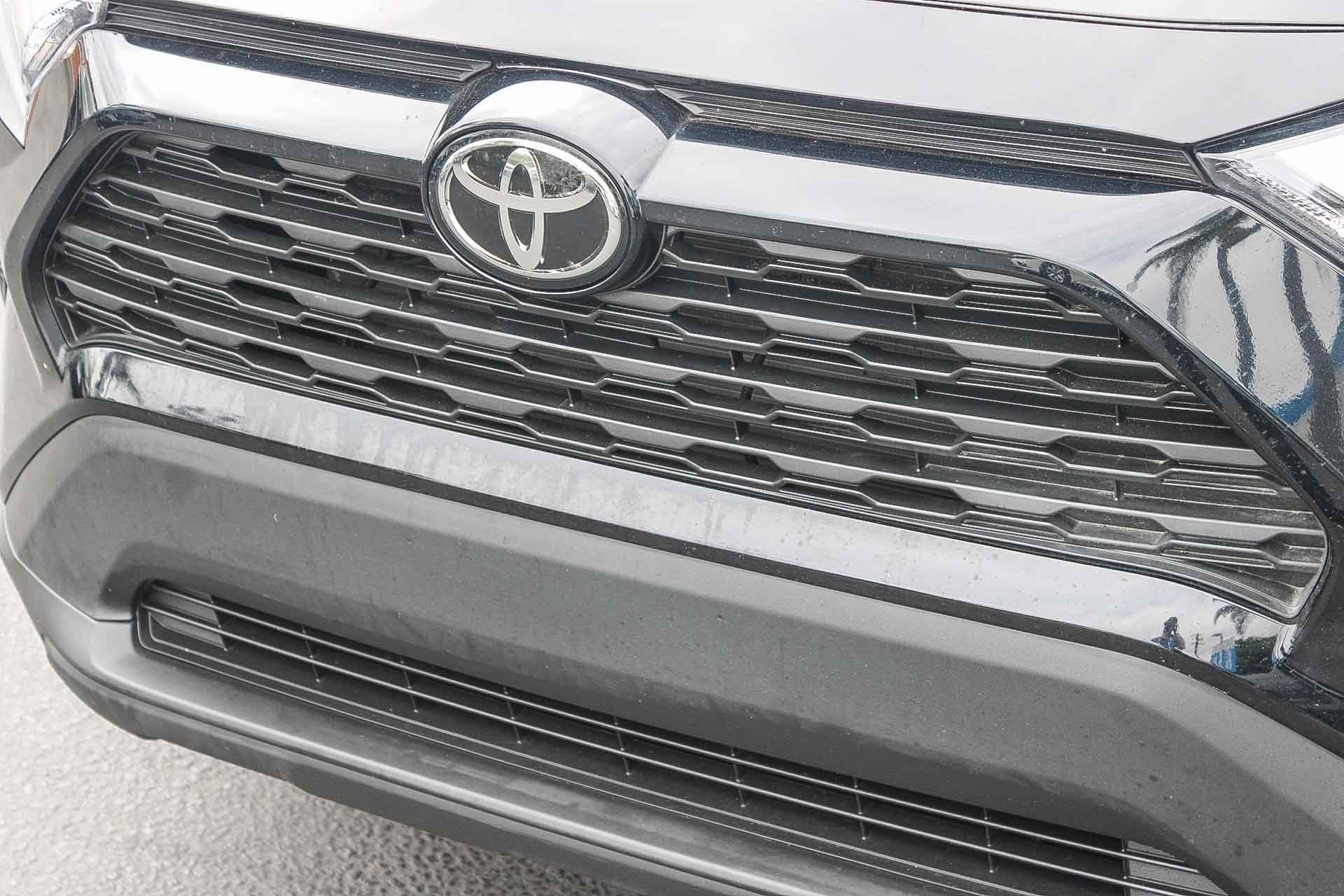 Used 2025 Toyota RAV4 XLE image 6