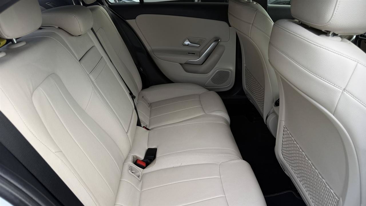 Used 2019 Mercedes-Benz A 220 4MATIC image 36
