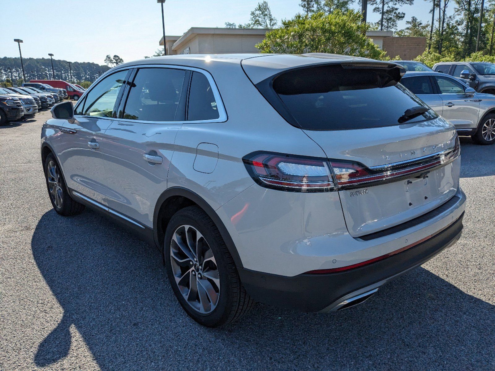 Certified 2023 Lincoln Nautilus Reserve w/ Equipment Group 201A image 7