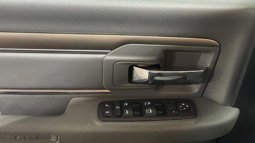 Used 2018 RAM 2500 Big Horn image 22