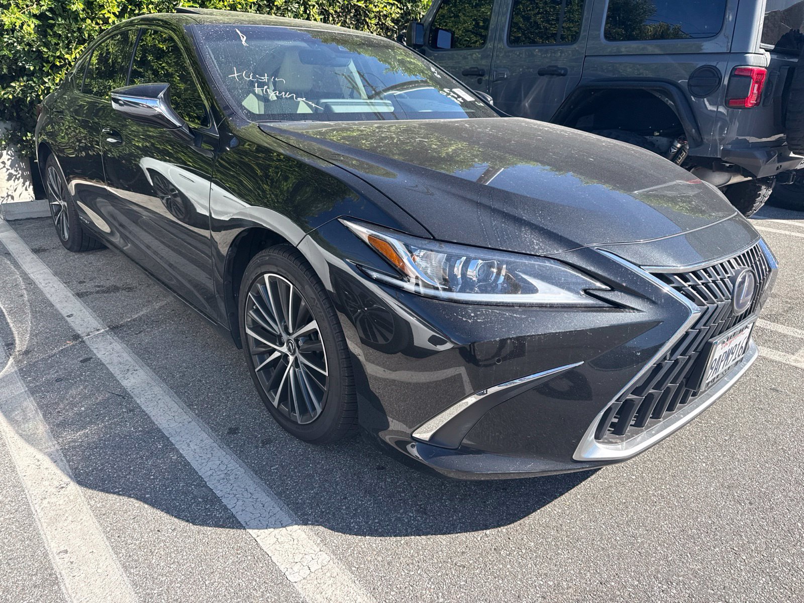 Used 2022 Lexus ES 300h w/ Premium Package