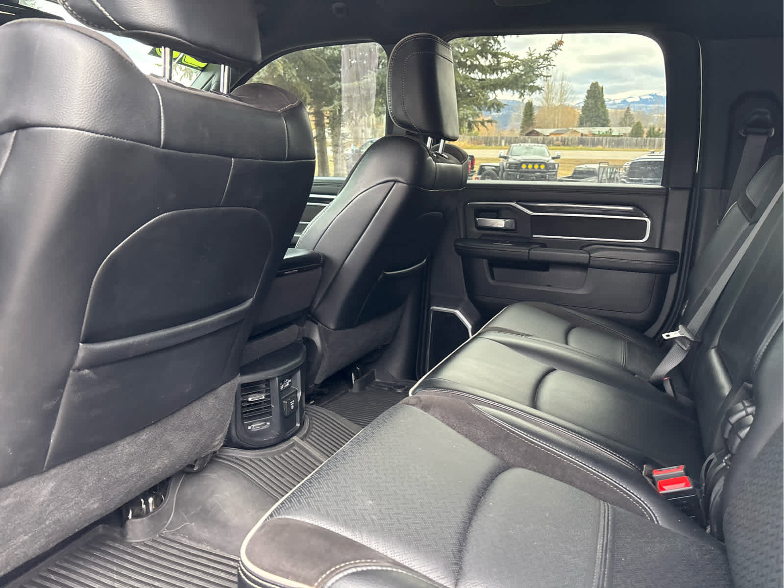 Used 2023 RAM 2500 Laramie w/ Night Edition image 23