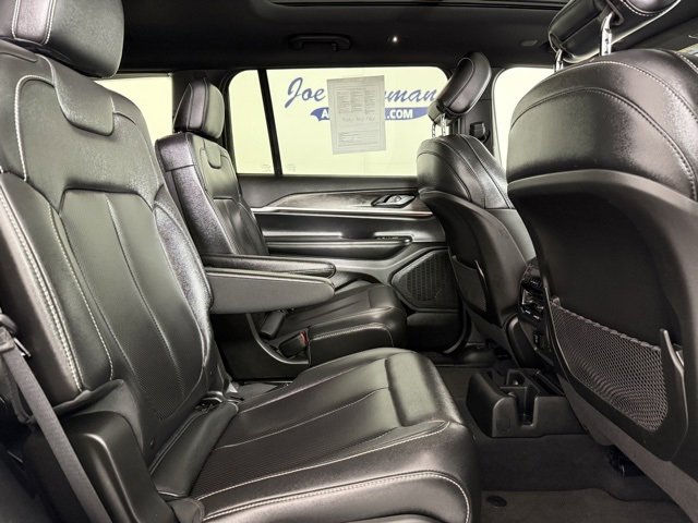 Used 2024 Jeep Grand Cherokee L Limited w/ Luxury Tech Group II image 22