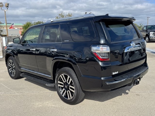 Used 2023 Toyota 4Runner Limited AWD/4WD image 7