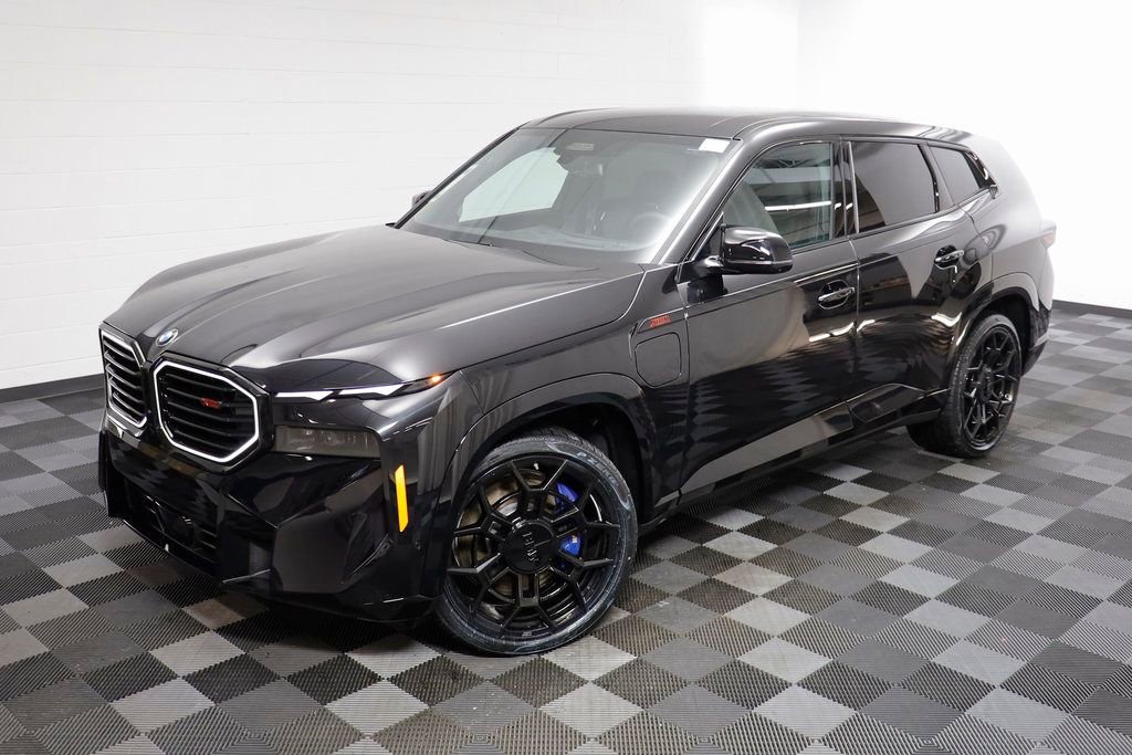 New 2026 BMW XM Label Red image 2