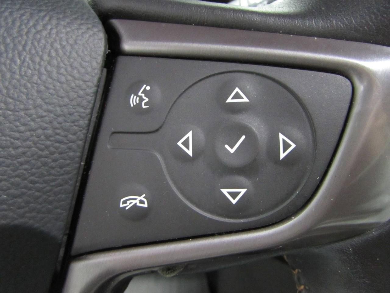 Used 2022 GMC Terrain AT4 image 27