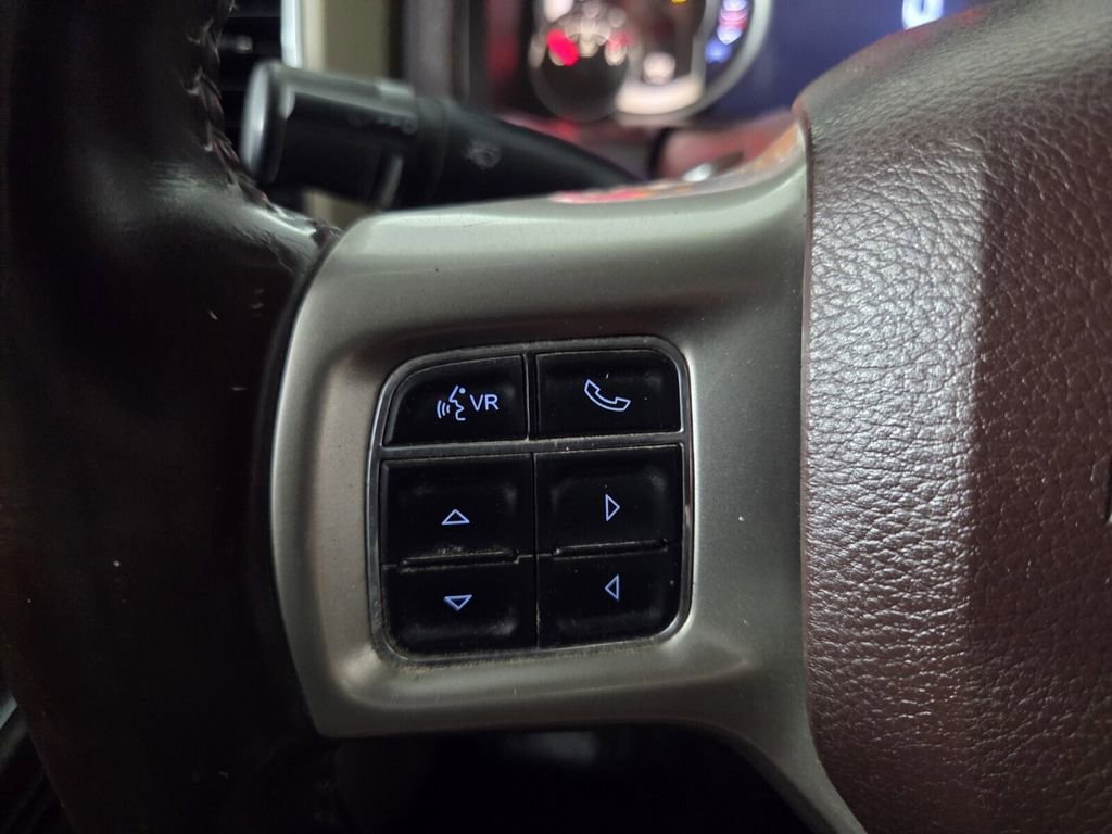 Used 2015 RAM 1500 Laramie w/ Convenience Group AWD/4WD image 20