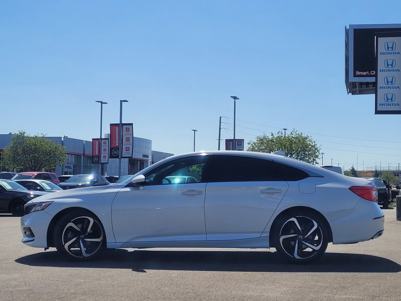 Used 2020 Honda Accord Sport image 4