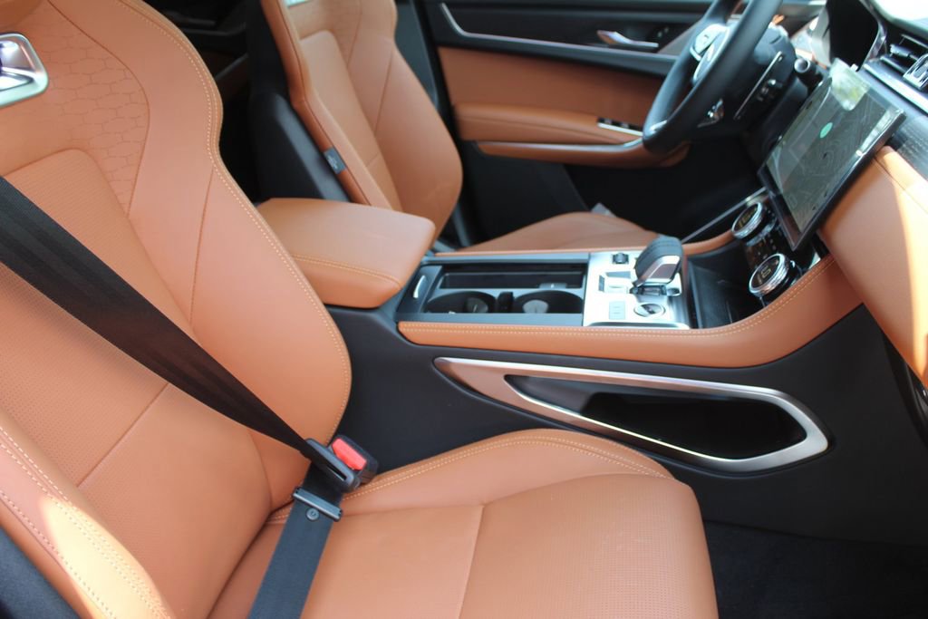 New 2026 Jaguar F-PACE R-Dynamic S AWD/4WD image 3