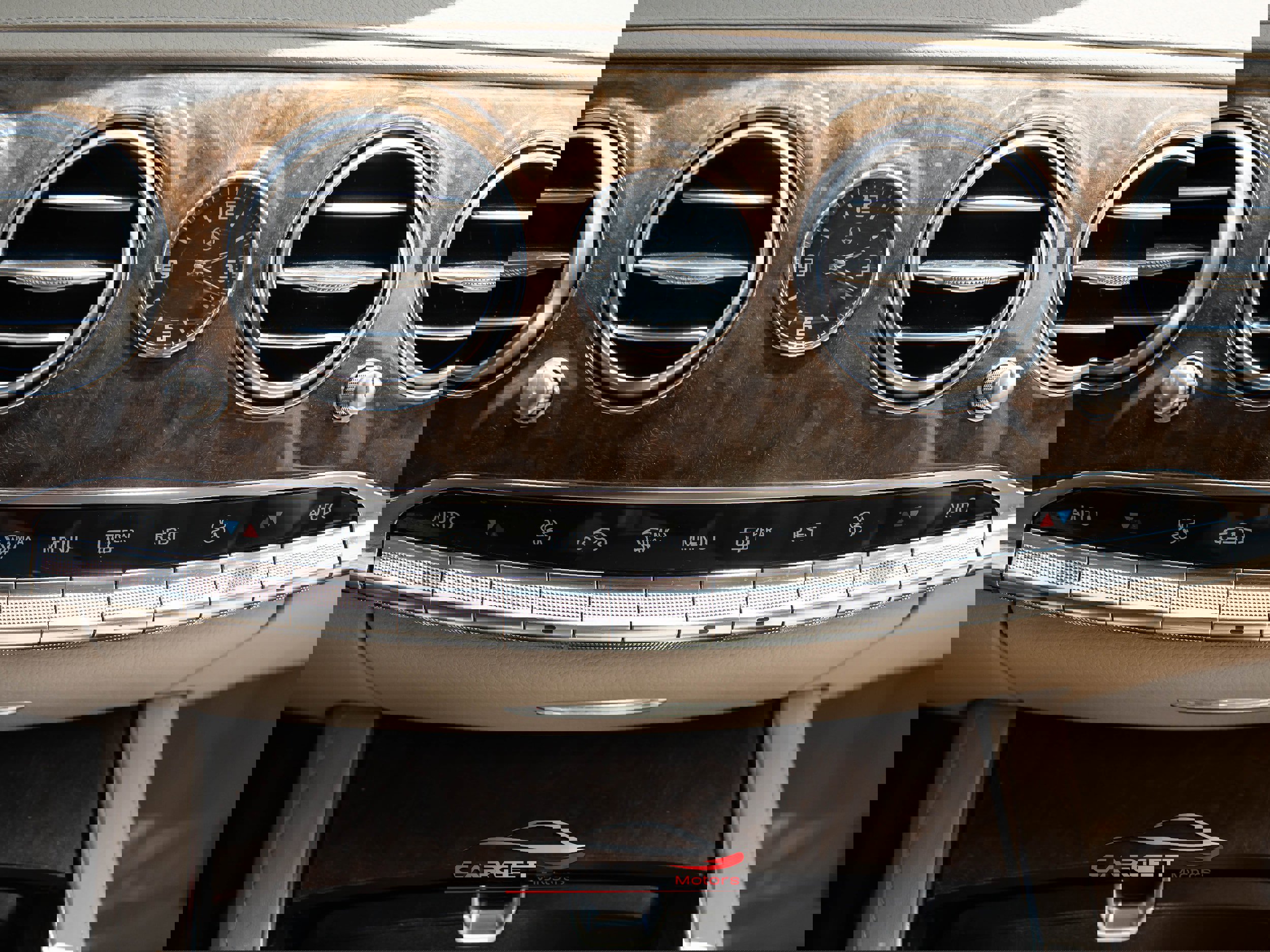 Used 2014 Mercedes-Benz S 550 Sedan w/ Premium 1 Package image 32