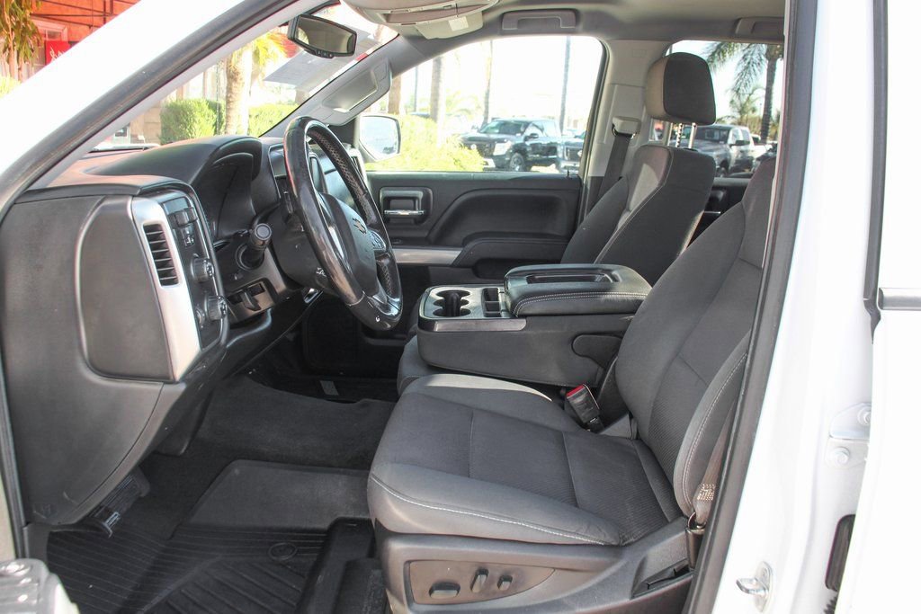 Used 2018 Chevrolet Silverado 1500 LT w/ All Star Edition AWD/4WD image 16