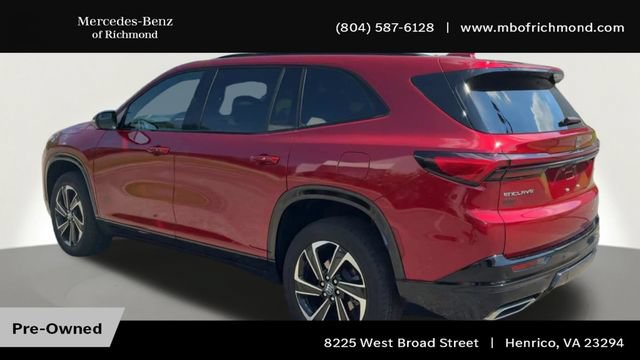 Used 2025 Buick Enclave Sport Touring w/ Power Package FWD image 8