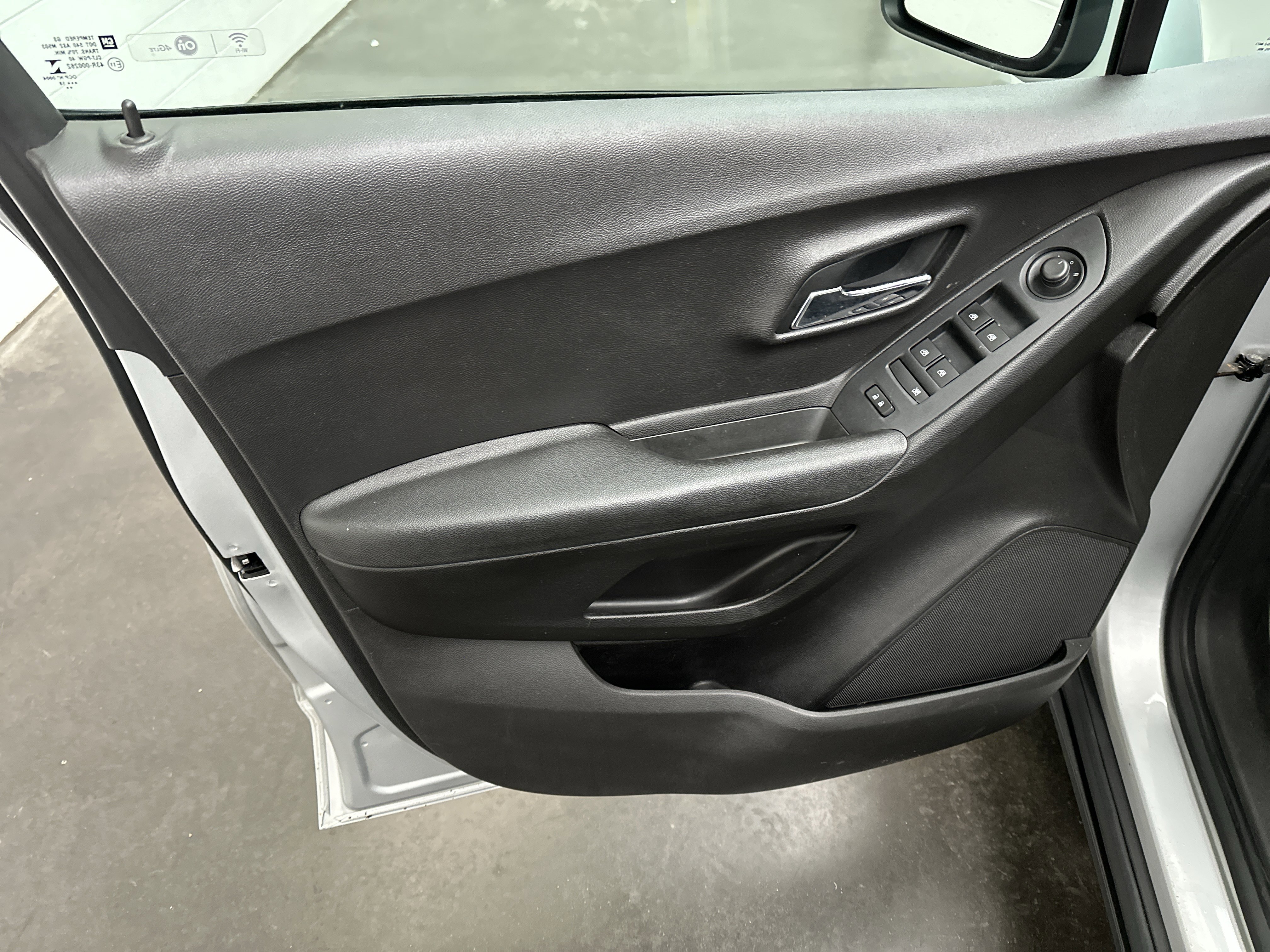 Used 2018 Chevrolet Trax LS w/ LPO, Protection Package image 14