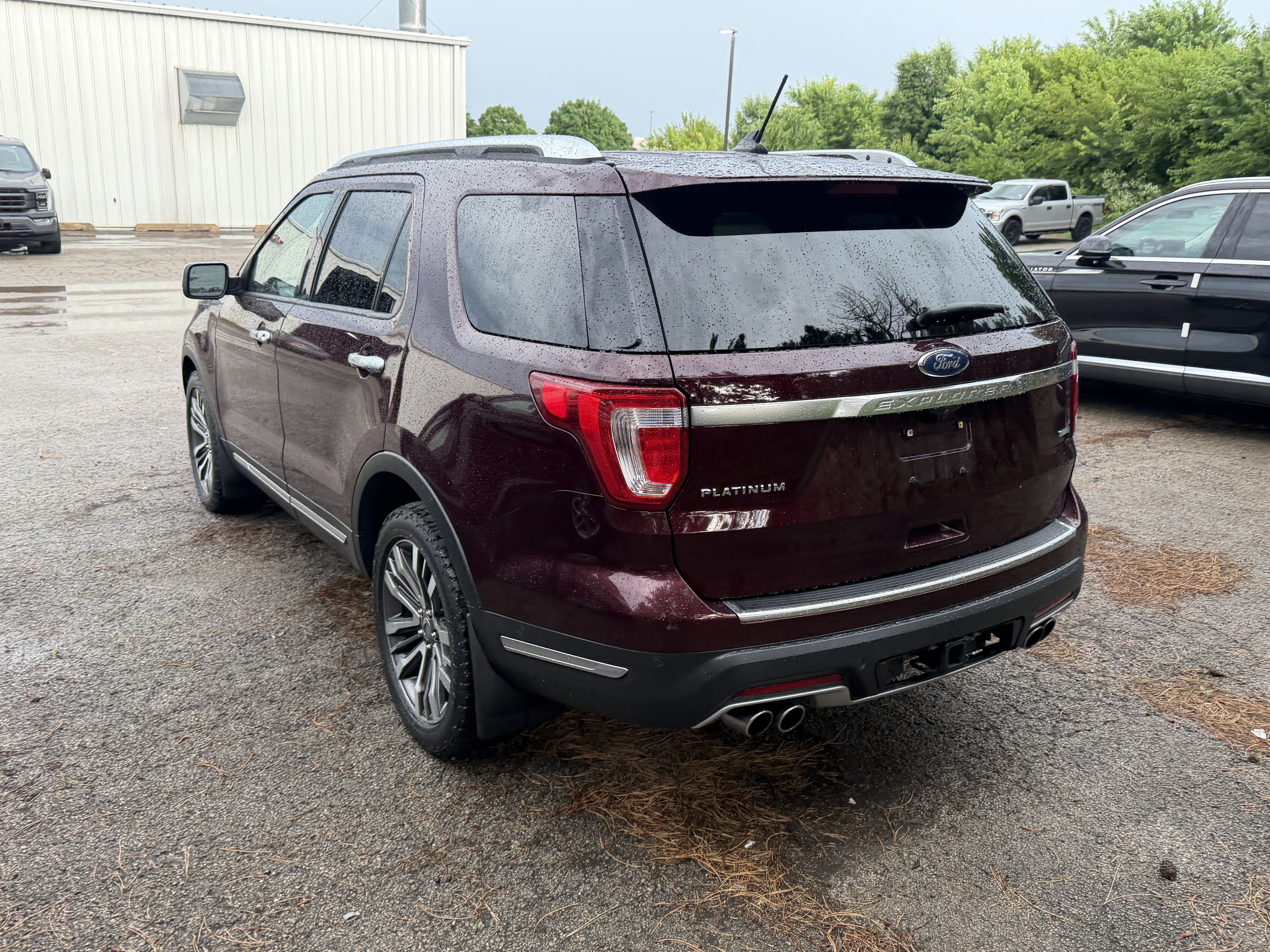 Used 2019 Ford Explorer Platinum AWD/4WD image 11