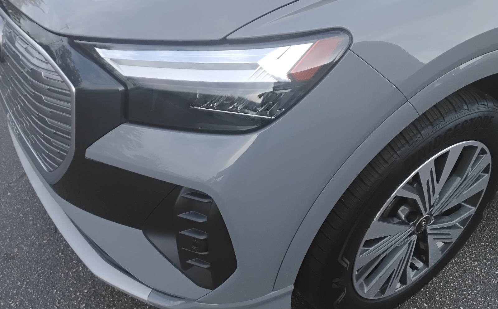 Used 2025 Audi Q4 e-tron Premium image 8