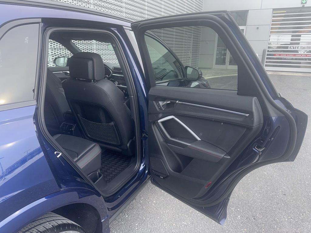 Used 2025 Audi Q3 2.0T Premium Plus w/ Premium Plus Package image 10