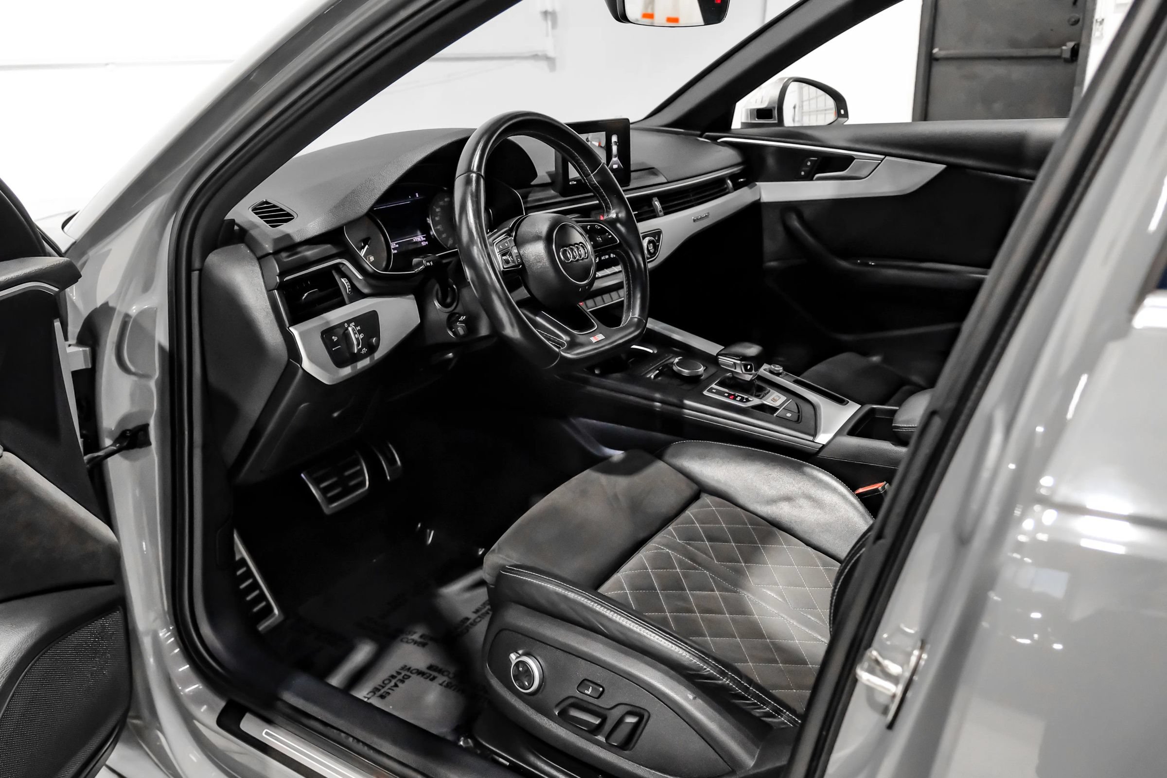 Used 2019 Audi S4 Premium w/ Convenience Package AWD/4WD image 15