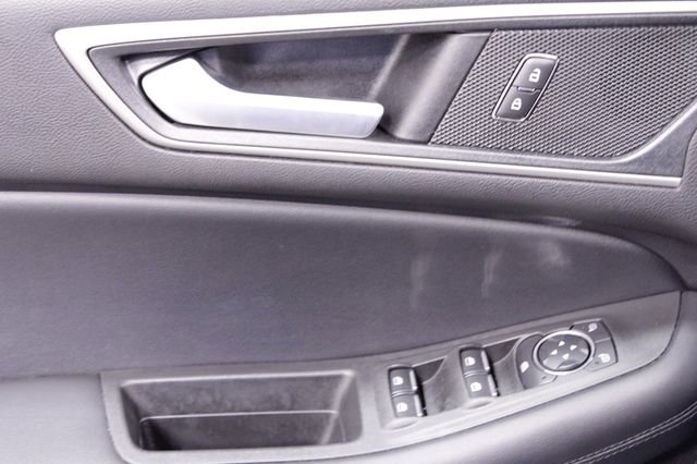 Used 2022 Ford Edge SEL w/ Convenience Package image 23