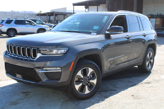 Used 2024 Jeep Grand Cherokee Limited 4xe AWD/4WD image 13