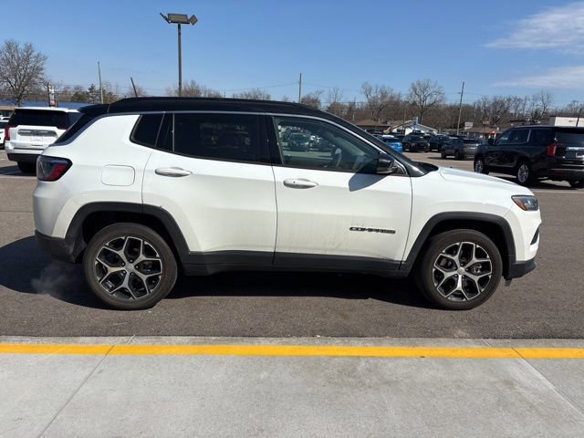 Used 2024 Jeep Compass Limited image 5