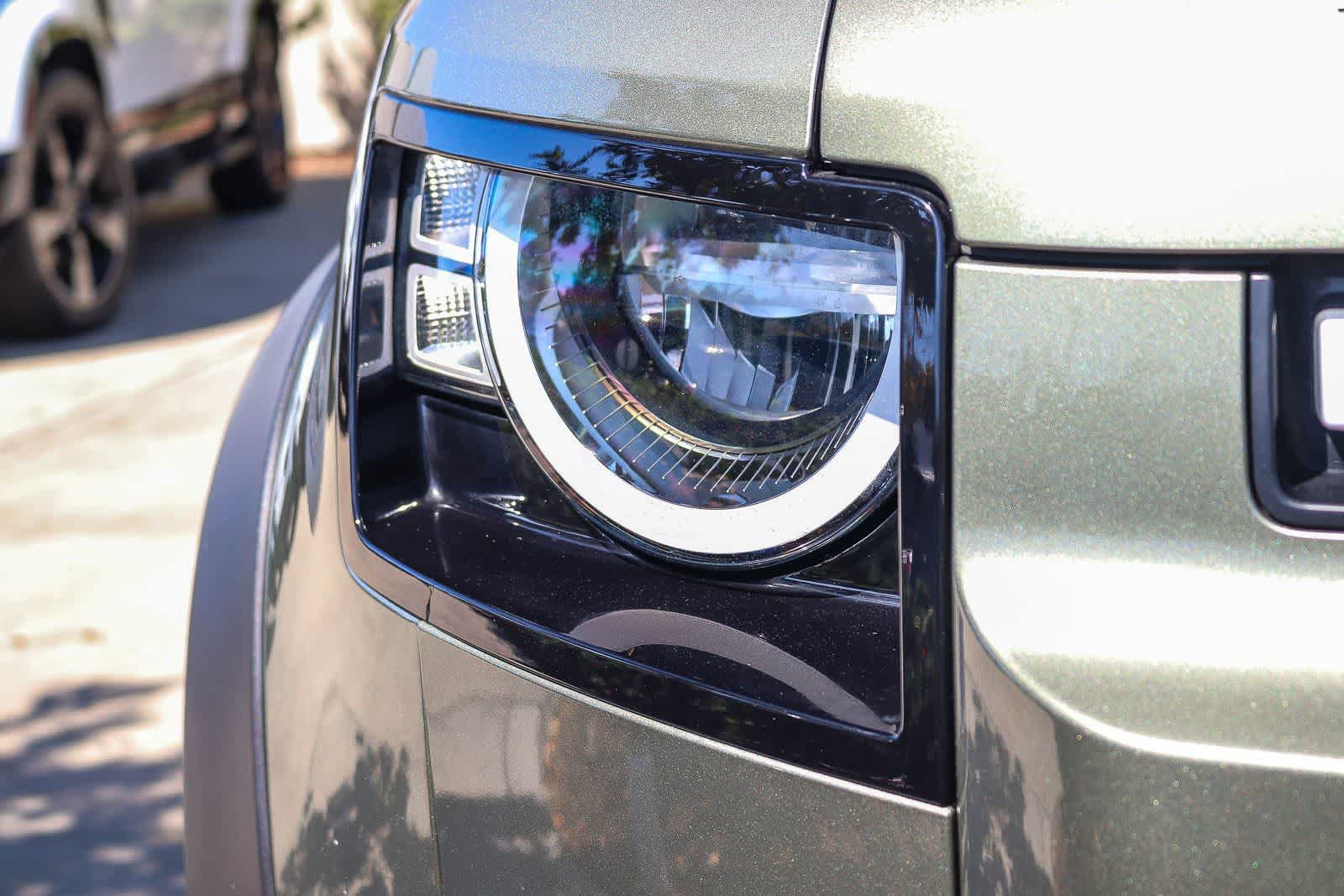 Used 2023 Land Rover Defender 110 S AWD/4WD image 9